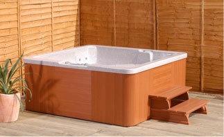 Comfort Hot Tub by Purespa