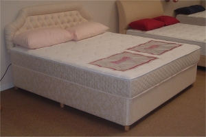 Arian Divan Waterbed