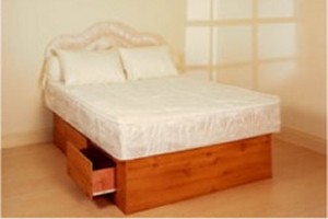 BWC Caswell waterbed